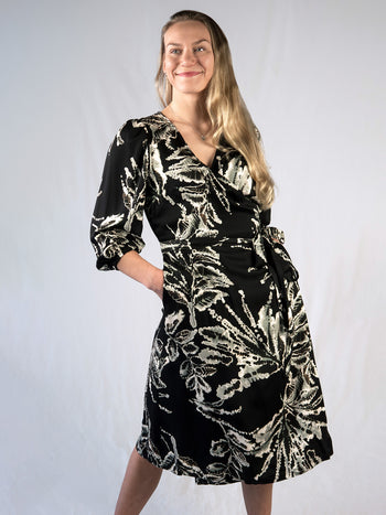 GEMMA kietaisumekko, painokuosi Hopealehvä