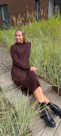 LINNEA merinovillamekko, suklaanruskea